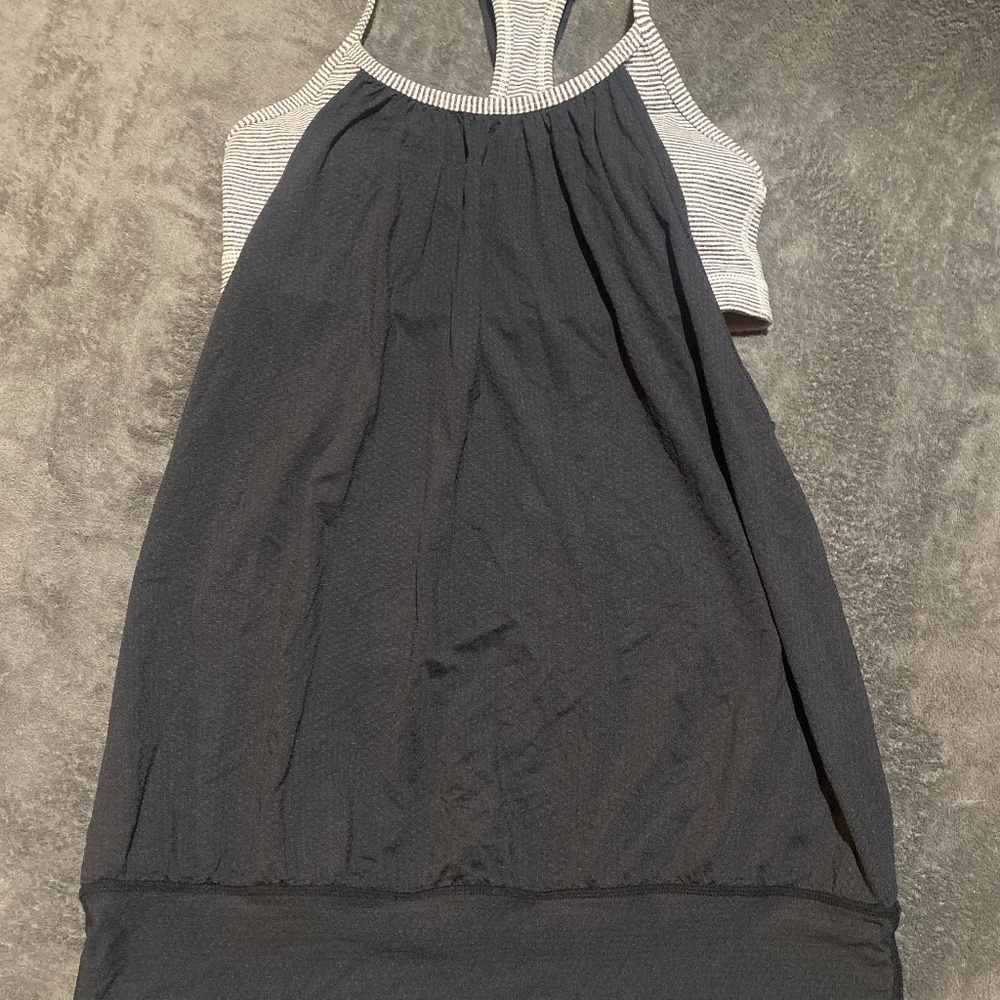 Lululemon No Limits Tank Top Loose Fit with Built in Bra